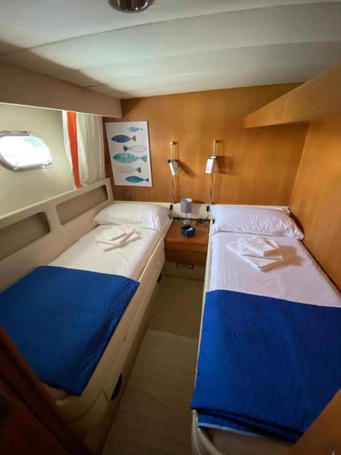 Hôtel Boat And Breakfast Fiumicino - Roma à Ostie Extérieur photo