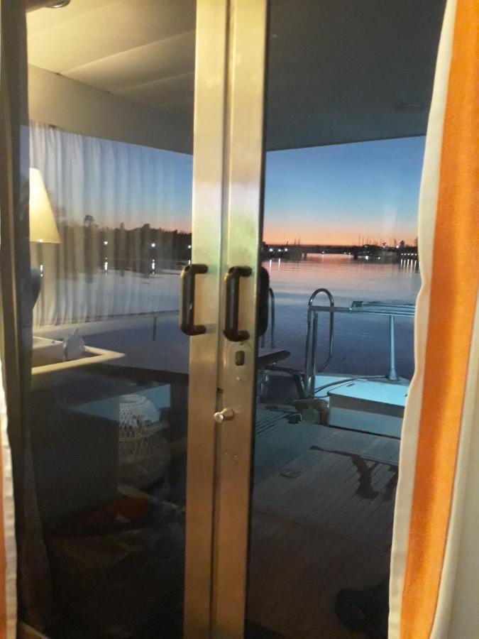 Hôtel Boat And Breakfast Fiumicino - Roma à Ostie Extérieur photo